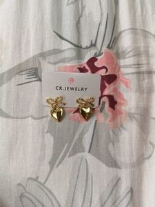 Charming Gold Heart Bow Earrings