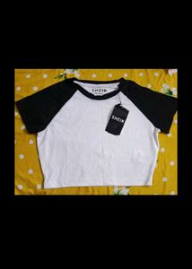 M size Shein Cropped Raglan Tee