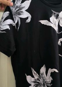 Stylish Black Floral T-Shirt