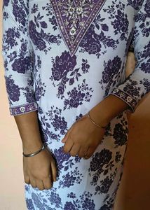 Beautiful Floral Print Kurta