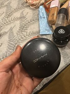 MAC Studio Fix Powder Plus Foundation NC15