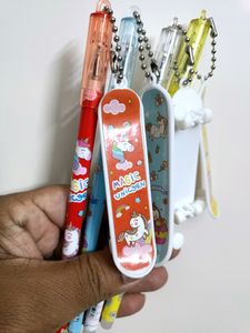 Unicorn Scating Design 4Pcs  Pens