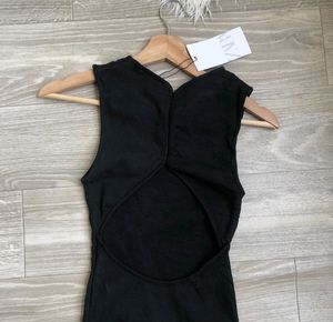 Zara Black Sleeveless Knit Top With Backless Cut