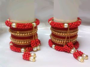 Red Bangles Set