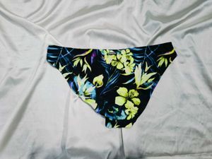 🇳🇿💫🎀Tropical Print Bikini Bottom