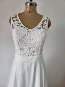 Elegant Lace &amp; Chiffon Gown