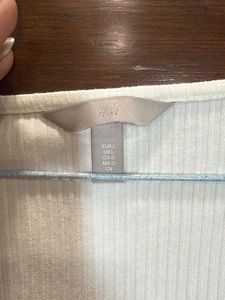 Ribbed V-Neck Long Sleeve Top with sweetheart nec