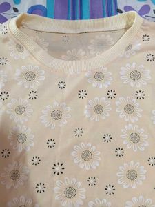 Cute Daisy Top🌻😍🥰