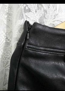 🖤H&amp;M Leather Black mini skirt🖤