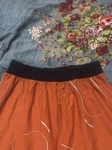 Trendy Orange Abstract Print Shorts