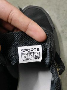 badminton shoes