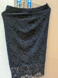 Elegant Black Lace Midi Skirt