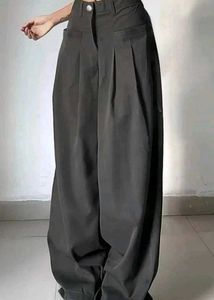 Wide Leg Cargo Pants