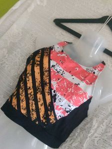 ALTIS Stylish Patterned Sports Bra