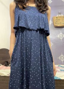 ✨ Dark Blue Floral Dress With Pockets – GAP ✨