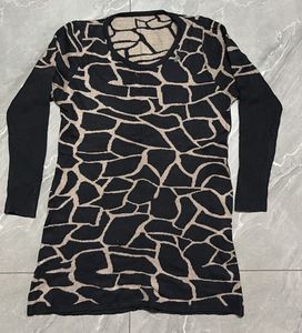 Stylish Giraffe Print Sweater Top