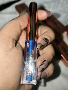ADS-PRO Eye Defining Liquid Eyeliner