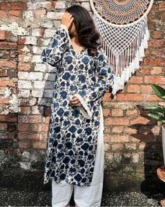 Blue Floral Print Kurta