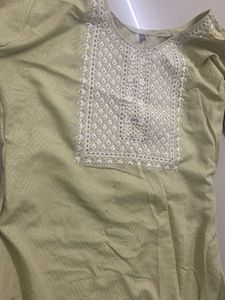 holy discounts  Elegant Embroidered Kurta