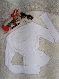 Chic White Long Sleeve Top