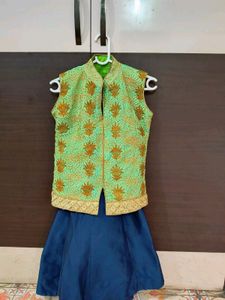 Women's Ethnic Top And Skirt Set! 💙