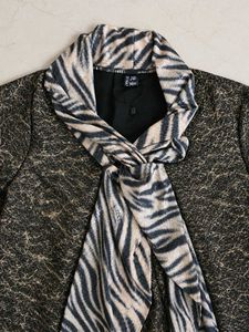 Stylish Tunic Top with sewed Scarf
