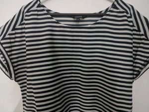 Branded 3 Tops/Tunics combo