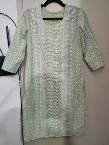 Elegant Green Embroidered Kurta