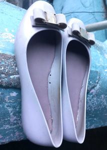 Designer Ballet Flats with Bow Accent