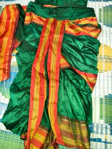 Beautiful Green &amp; Gold Saree for Girls