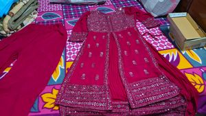 3 Peace Beautiful Crop Top