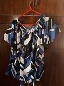 Chic Geometric Print Top