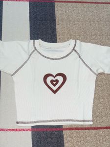 Cream Heart Graphic T-Shirt