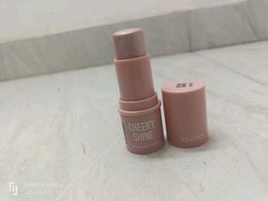 Zudio Cheeky Shine Highlighter Stick