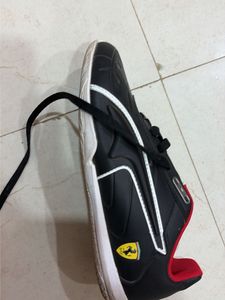 Puma Black &amp; Red Sports Shoes Ferrari