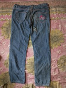 Blue Jeans 9-10 Yr Girls,New Condition,Only 1Flaw