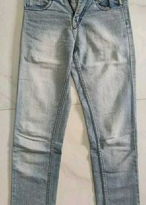Stylish Light Wash Denim Jeans