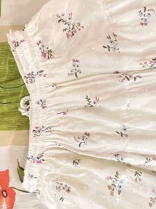 Pinteresty White Tiered Floral Maxi Skirt