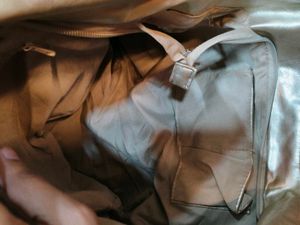 Chic Gold Tote Bag with Bow Accent