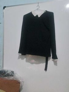 Chic Black Top with Peter Pan Collar