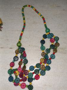 button beaded long necklace