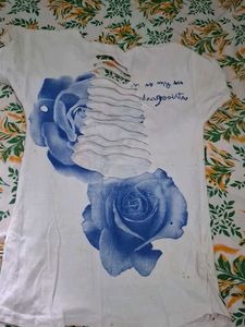 White Rose Print T-Shirt