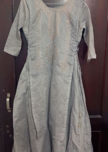 Elegant Grey Embroidered Kurta