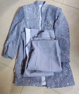 kurta set for kids.