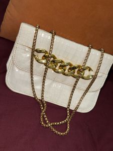 Chic White Crossbody Bag with Gold Chain