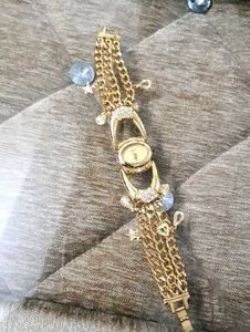 Golden Beautiful Watch ⌚