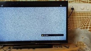 Sony Bravia LED Tv 32 Inch (screen issue)