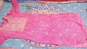 Pink Bandhani Saree