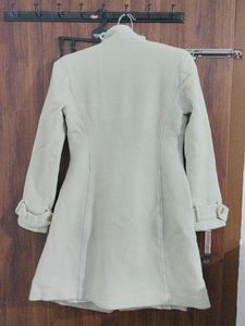 Offwhite Overcoat For Slim N Stylish Women