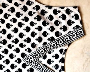 Black &amp; White Printed Short Kurti Top